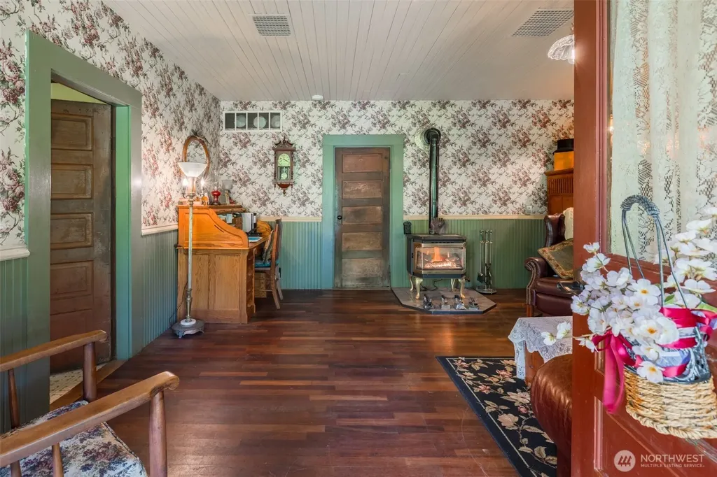 100 Alder Street Wilkeson WA 98396