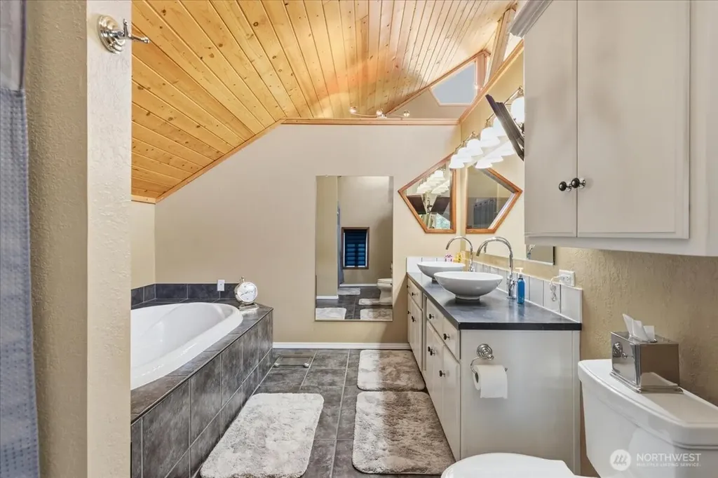 301 SW West Street Wilbur WA 99185