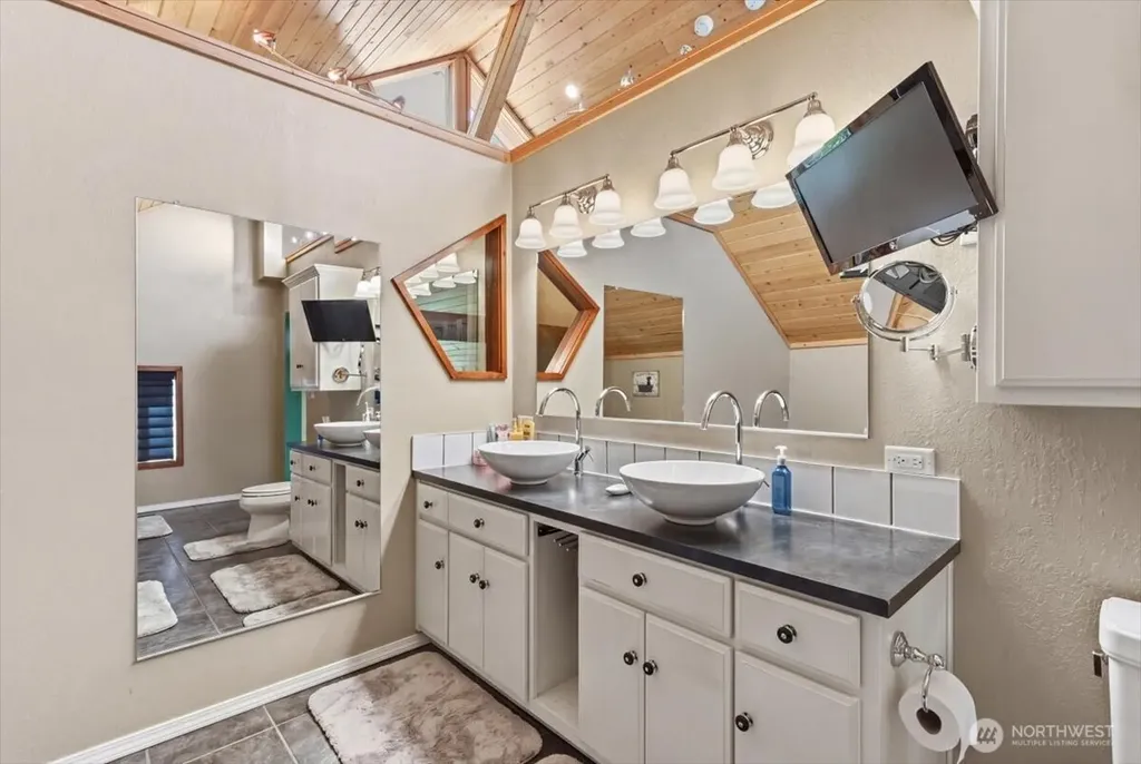 301 SW West Street Wilbur WA 99185