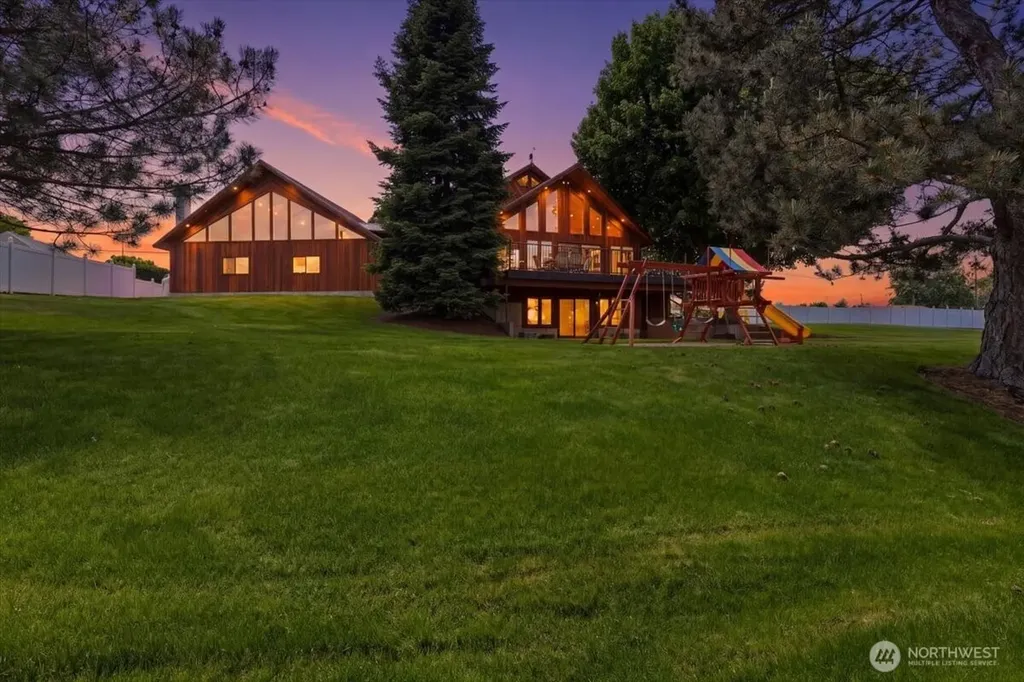 301 SW West Street Wilbur WA 99185