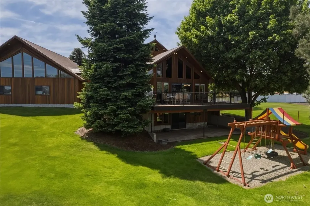 301 SW West Street Wilbur WA 99185