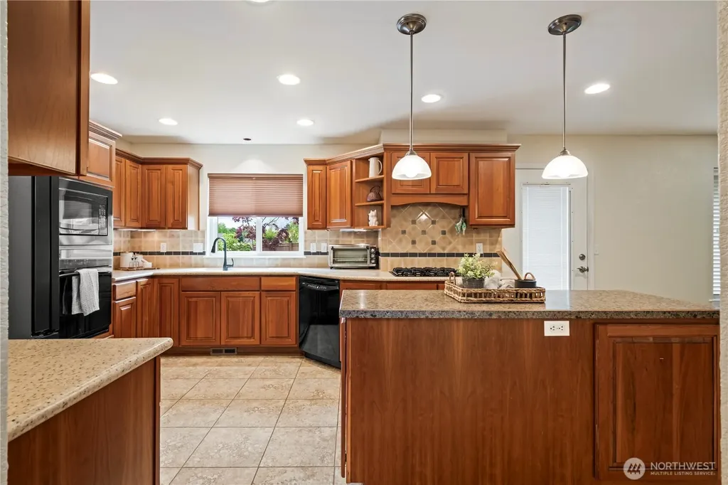 6305 SE Tyler Court Lacey WA 98513