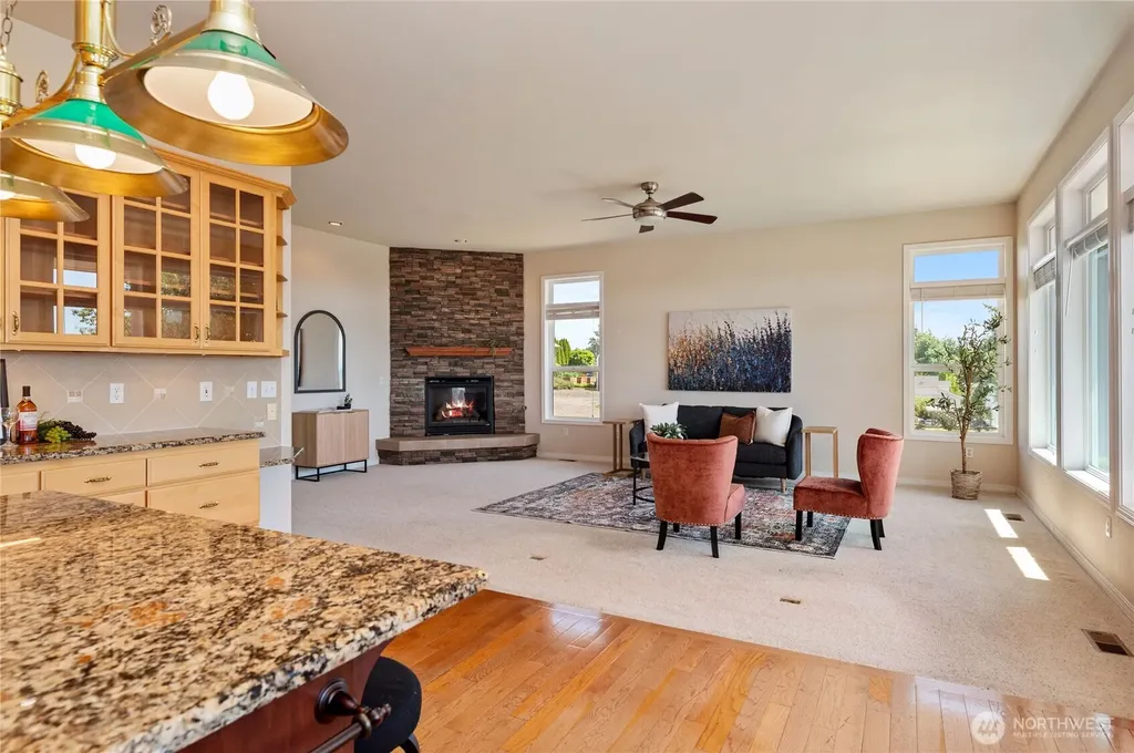 3277 Appaloosa Way NE Bremerton WA 98310