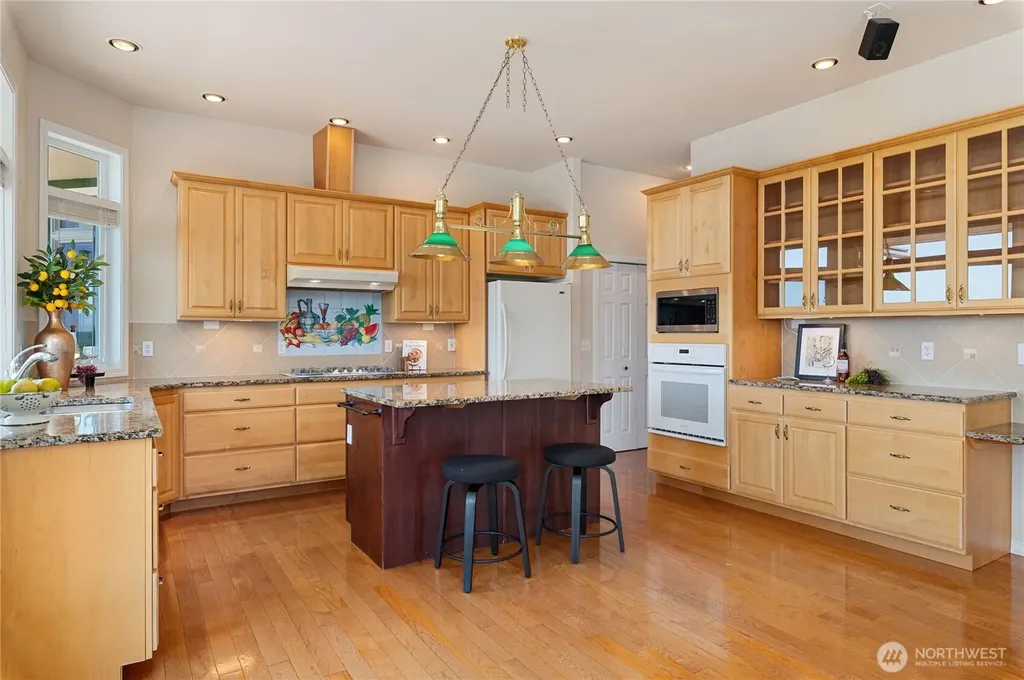 3277 Appaloosa Way NE Bremerton WA 98310
