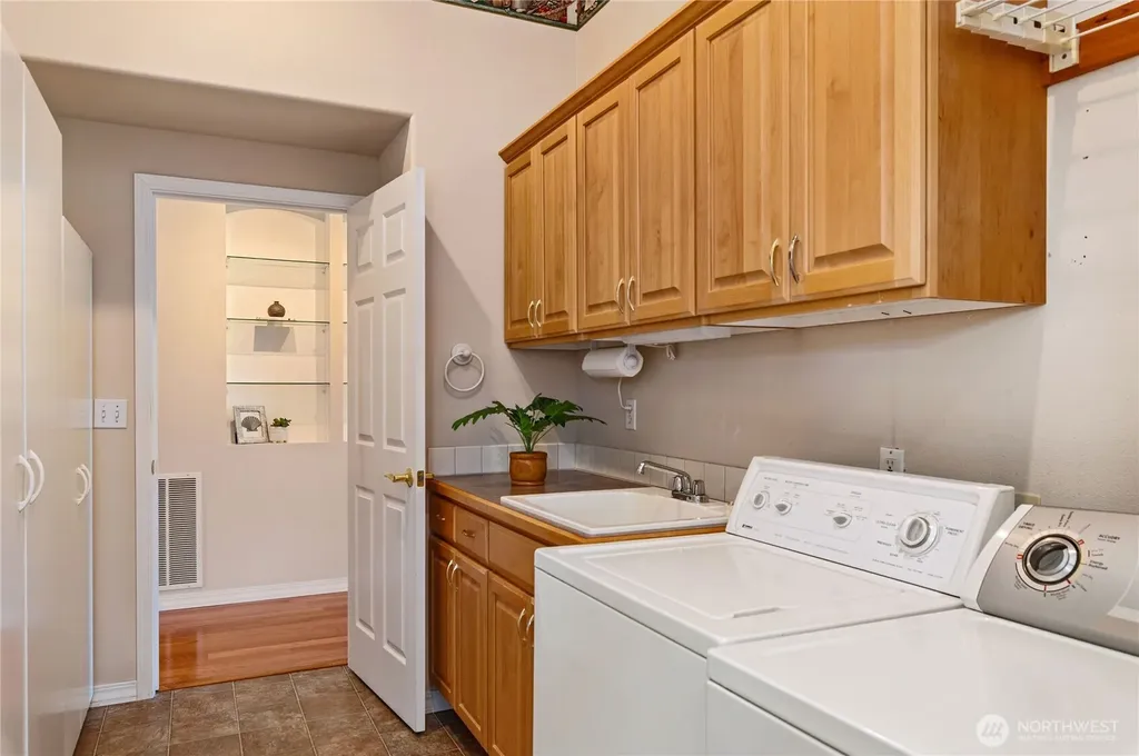 3277 Appaloosa Way NE Bremerton WA 98310