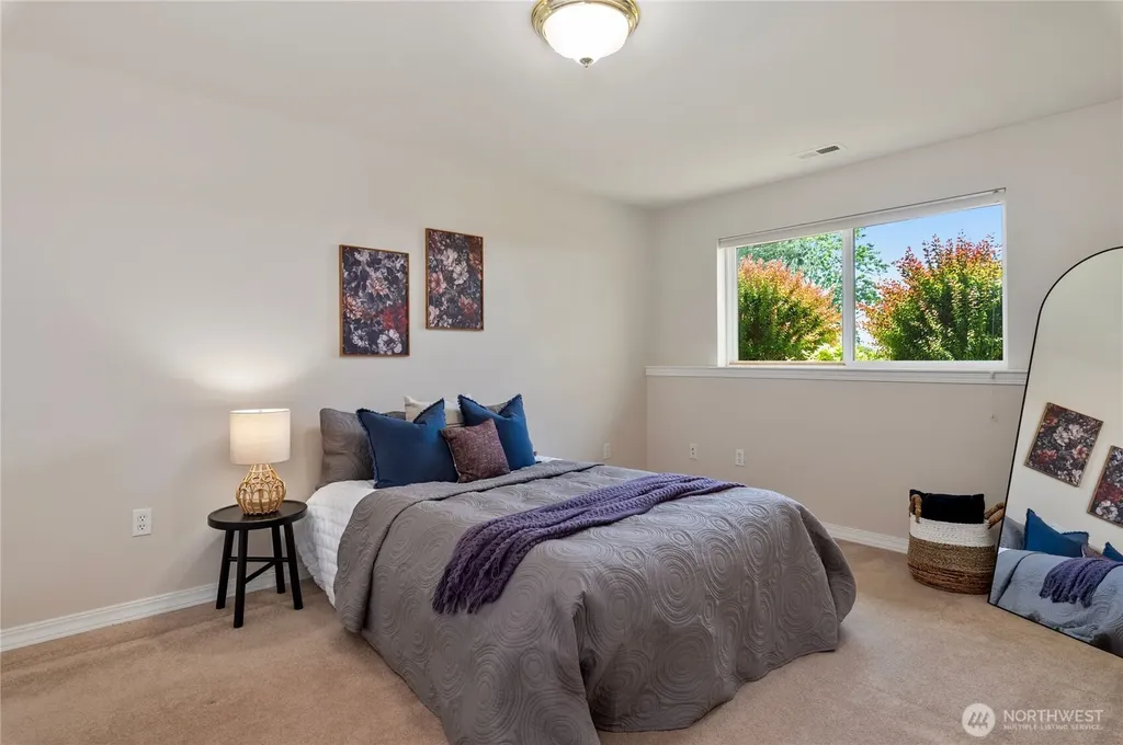 3277 Appaloosa Way NE Bremerton WA 98310
