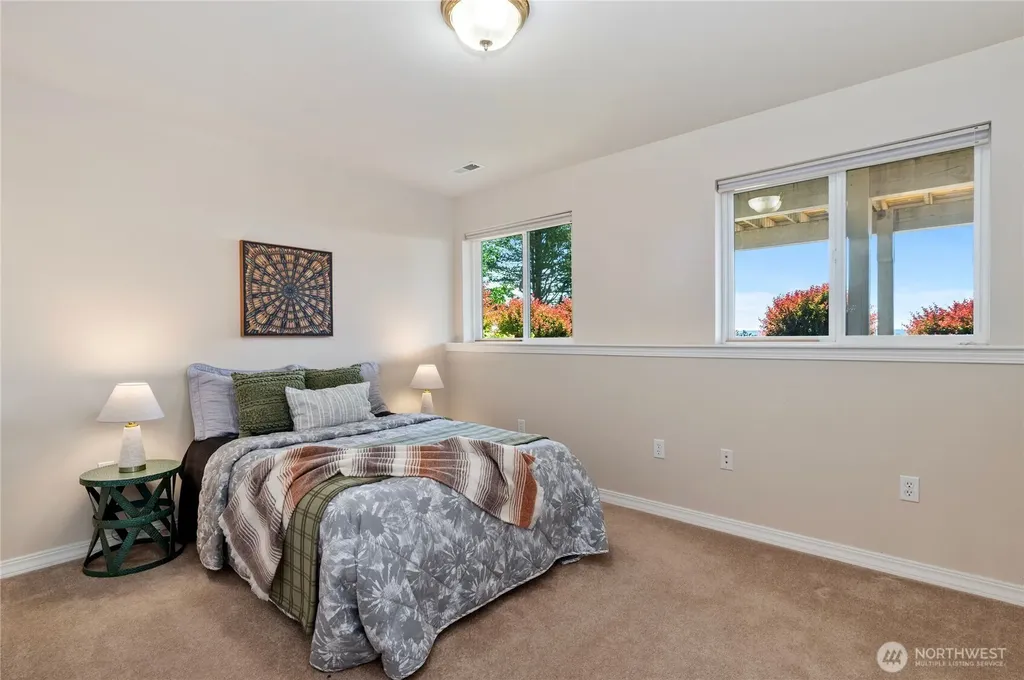 3277 Appaloosa Way NE Bremerton WA 98310