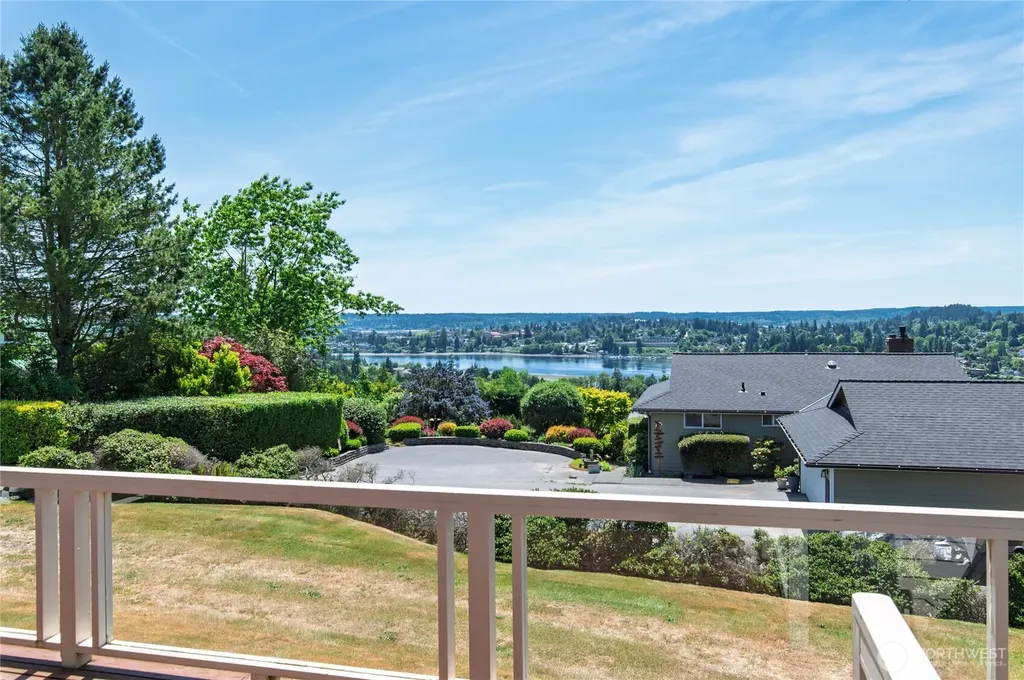 3277 Appaloosa Way NE Bremerton WA 98310
