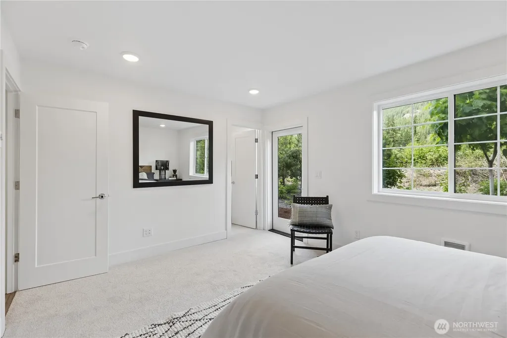 1956 SE 12th Street North Bend WA 98045