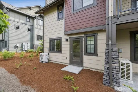 1956 SE 12th Street North Bend WA 98045