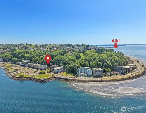 4011 SW Maryland Place Seattle WA 98116