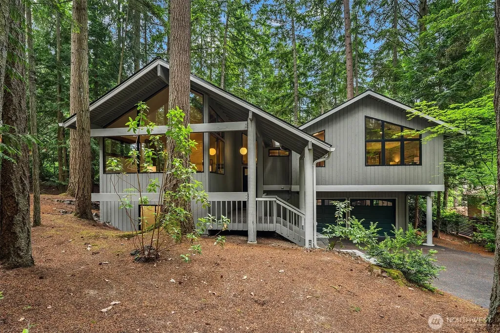 12833 NE 35th Place Bellevue WA 98005