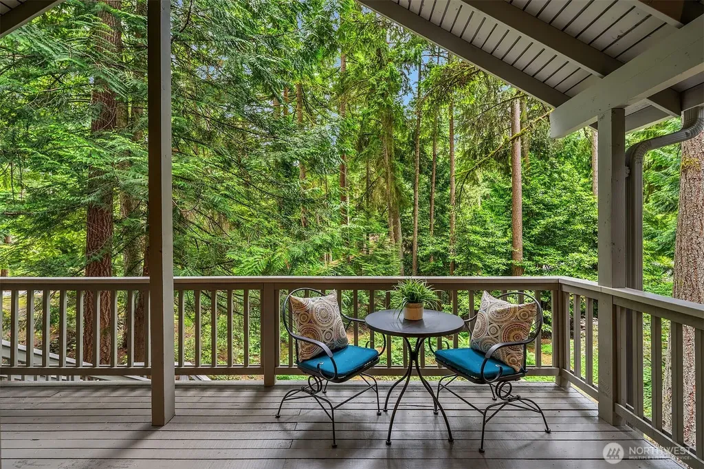 12833 NE 35th Place Bellevue WA 98005