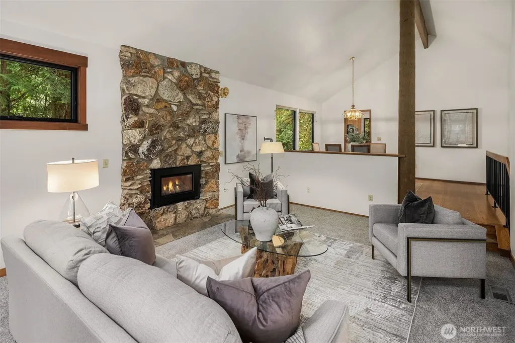 12833 NE 35th Place Bellevue WA 98005