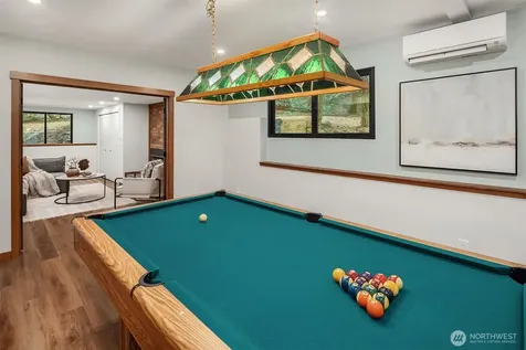 12833 NE 35th Place Bellevue WA 98005
