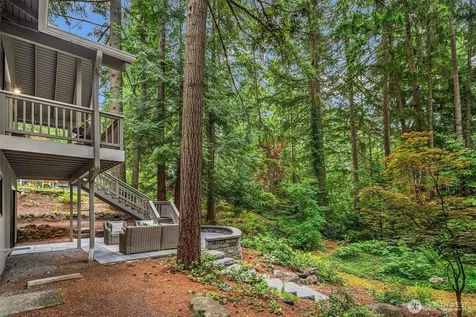 12833 NE 35th Place Bellevue WA 98005