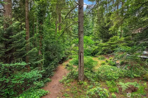 12833 NE 35th Place Bellevue WA 98005