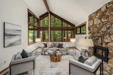 12833 NE 35th Place Bellevue WA 98005