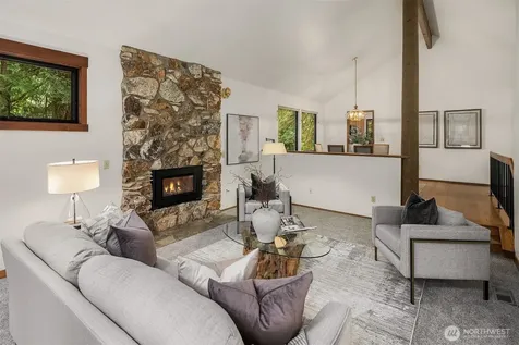 12833 NE 35th Place Bellevue WA 98005