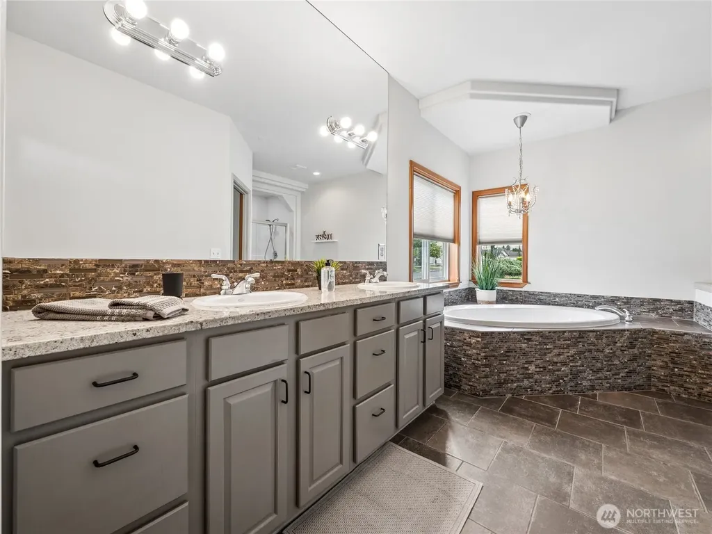 15426 148th Avenue Ct E Orting WA 98360