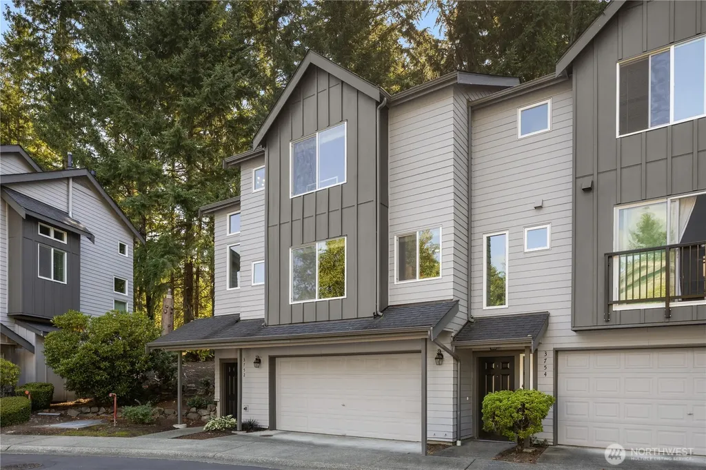3752 257th Avenue SE Sammamish WA 98029