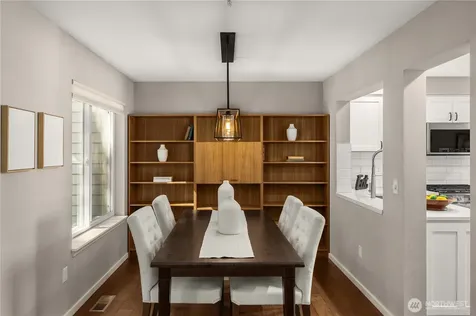 3752 257th Avenue SE Sammamish WA 98029