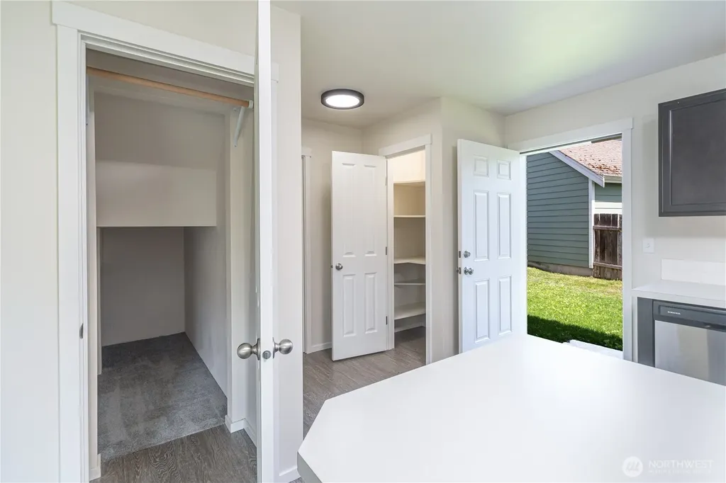 26408 Lola Place NE Kingston WA 98346