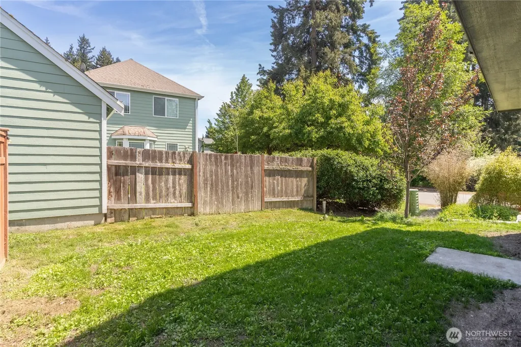 26408 Lola Place NE Kingston WA 98346