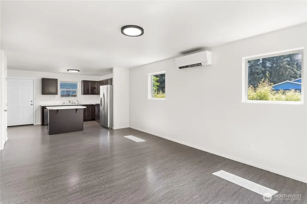 26408 Lola Place NE Kingston WA 98346