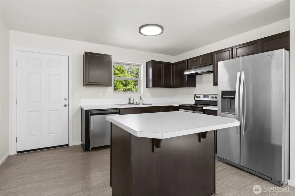 26408 Lola Place NE Kingston WA 98346