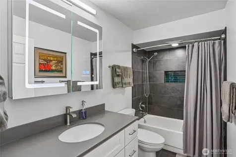 5249 40th Avenue NE Seattle WA 98105