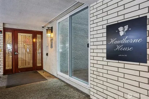 5249 40th Avenue NE Seattle WA 98105
