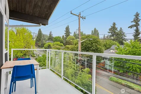5249 40th Avenue NE Seattle WA 98105