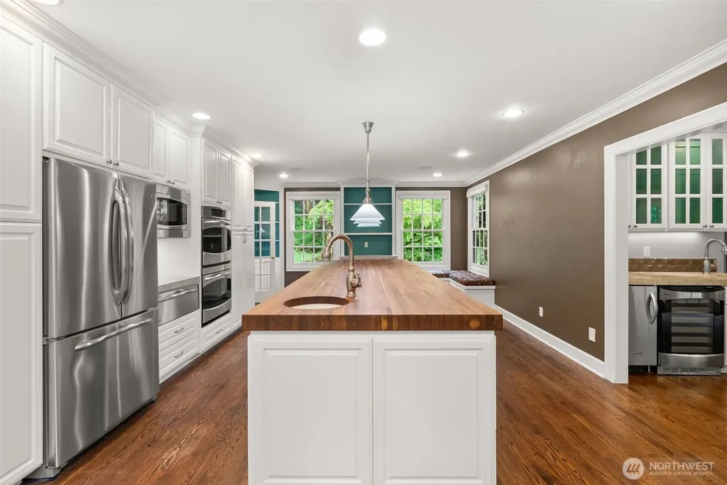 3809 74th Avenue SE Olympia WA 98501