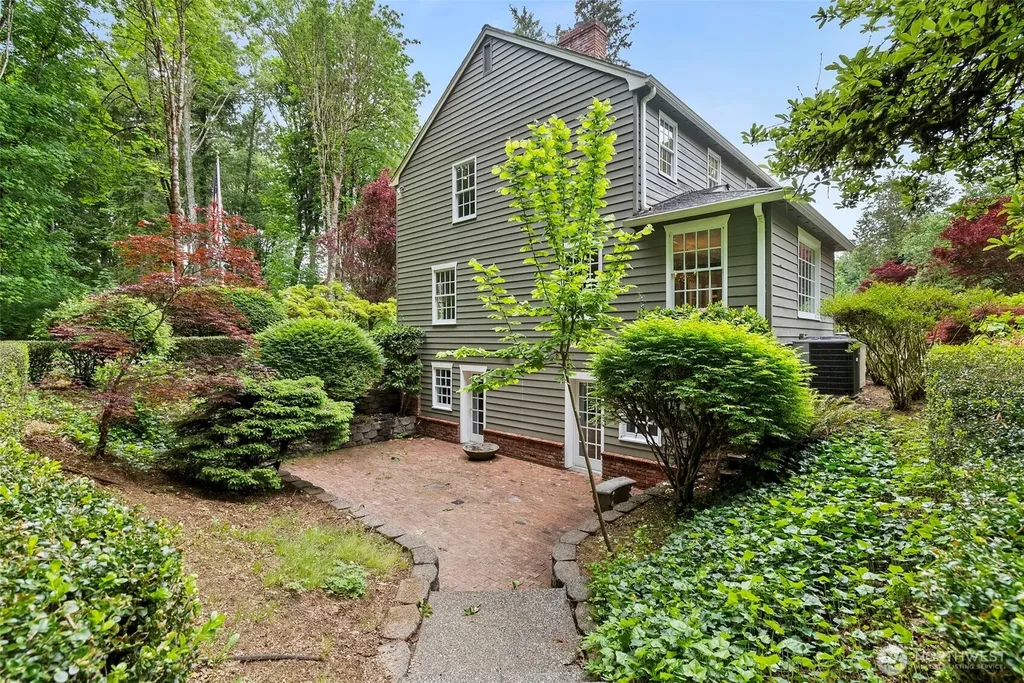 3809 74th Avenue SE Olympia WA 98501