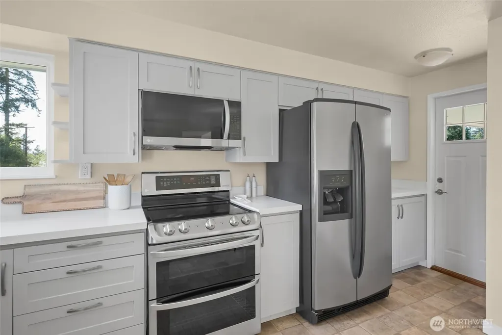1992 Virginia Avenue Coupeville WA 98239