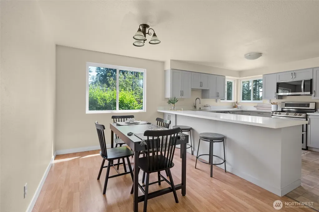 1992 Virginia Avenue Coupeville WA 98239