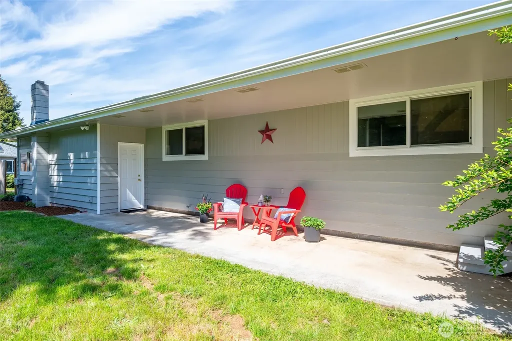 1992 Virginia Avenue Coupeville WA 98239