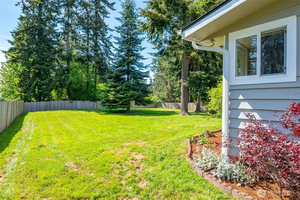 1992 Virginia Avenue Coupeville WA 98239
