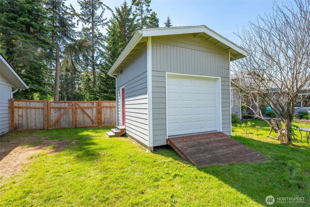 1992 Virginia Avenue Coupeville WA 98239