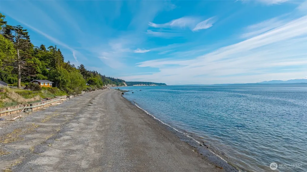 1992 Virginia Avenue Coupeville WA 98239