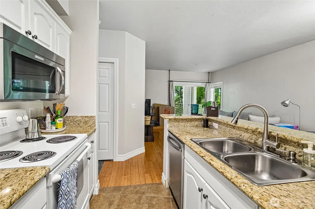 801 Rainier Avenue N Renton WA 98057