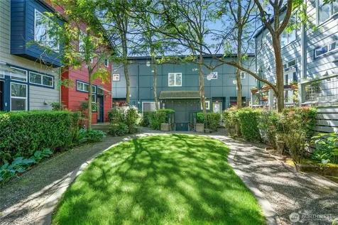 241 11th Avenue E Seattle WA 98102