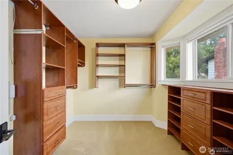 217 7th Avenue W Kirkland WA 98033