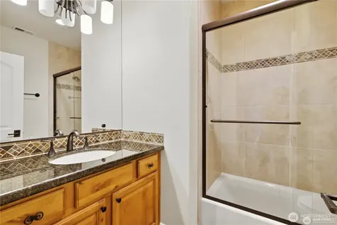 217 7th Avenue W Kirkland WA 98033