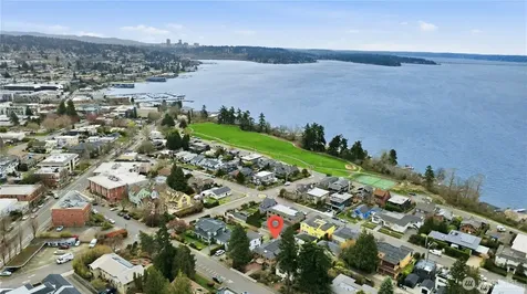217 7th Avenue W Kirkland WA 98033