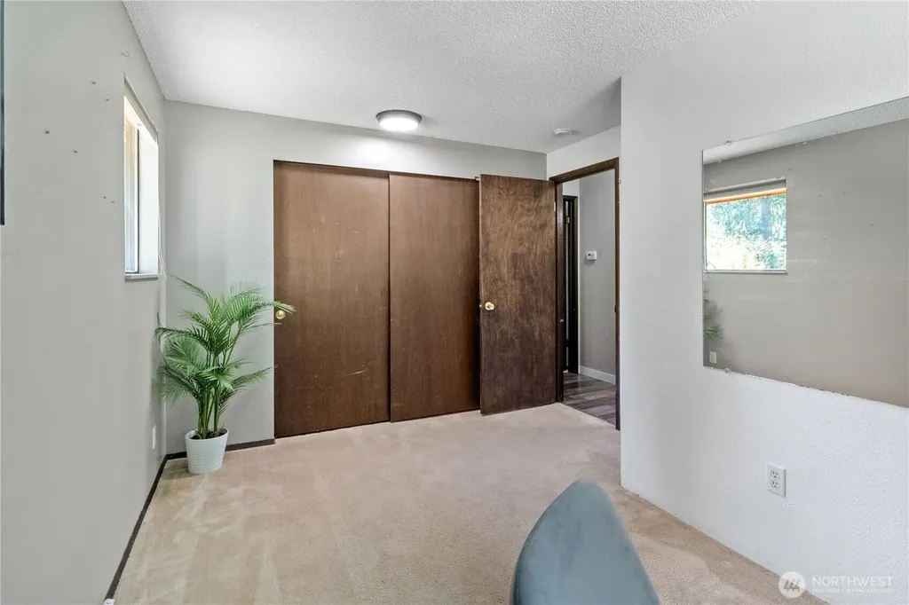 12 Swallow Circle Bellingham WA 98229