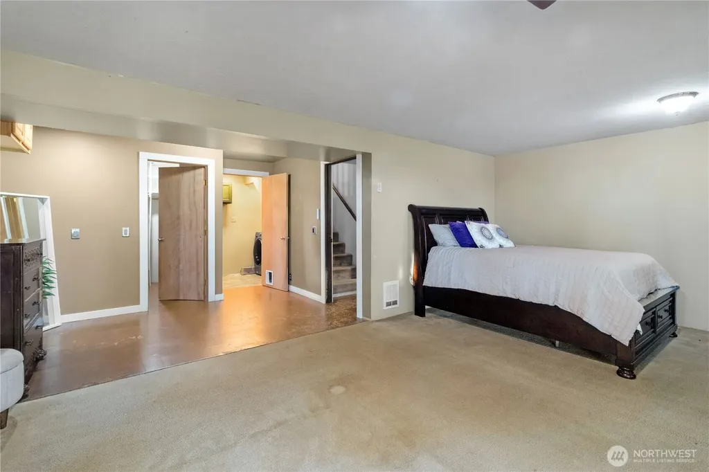 12 Swallow Circle Bellingham WA 98229