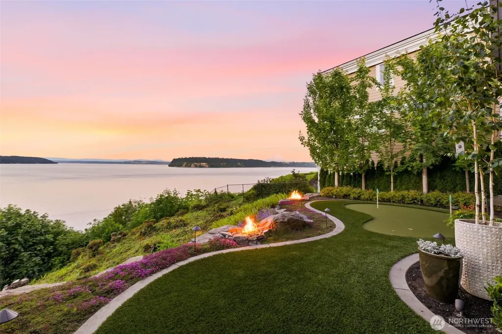 2854 Soundview Lane NW Gig Harbor WA 98335