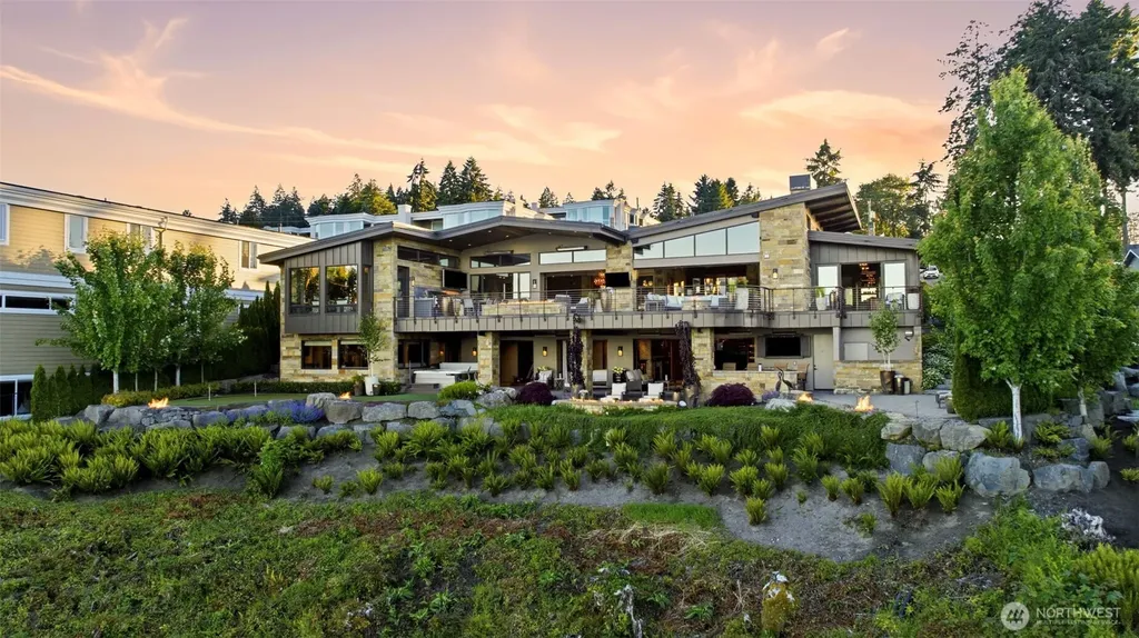 2854 Soundview Lane NW Gig Harbor WA 98335